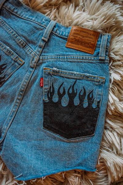 Black Flame Pocket High-Rise Shorts Size (0)