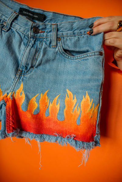 Flames Shorts Size Mid-Rise Size (6)