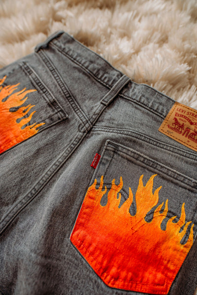 Flame Pocket High-Waisted Shorts Size (4)
